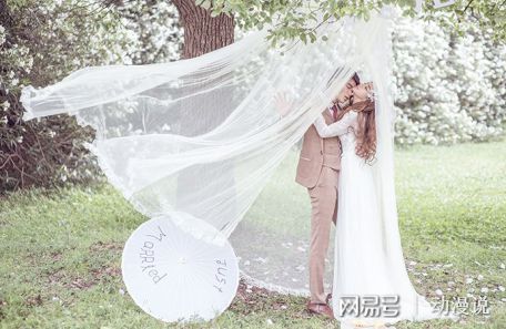 八戒体育2019婚纱影相坑吗怎样避免？厦门有哪些不相通的婚纱照格调推举(图1)