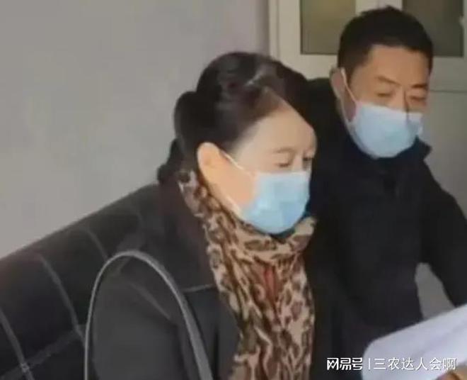 八戒体育熊磊开播为一木得救 云昊晒婚纱照辟谣 田静回应是否与许敏相会(图3)