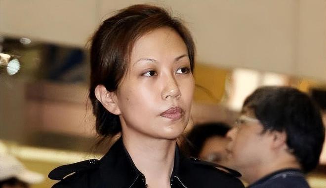 萧敬八戒体育腾官宣与50岁经纪人娶妻婚纱照超唯美女方已精确拒生孩子(图12)